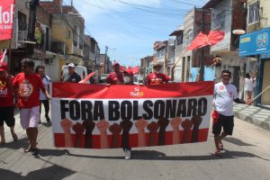 WhatsApp-Image-2022-05-05-at-16.05.4315-300x200 Movimentos sociais fazem passeata pelo Dia do Trabalhador